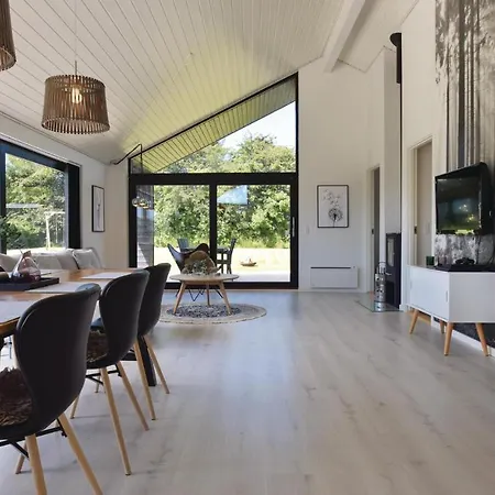 Feriehus Stunning In With Kitchen *