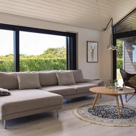 Feriehus Stunning In With Kitchen Nordenbro Vesteregn
